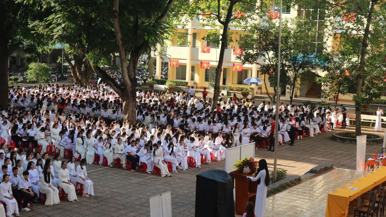 Mở Lối Tương Lai Cùng Xuân Lộc-ERS: Buổi Chào Cờ Đặc Biệt Tháng 10