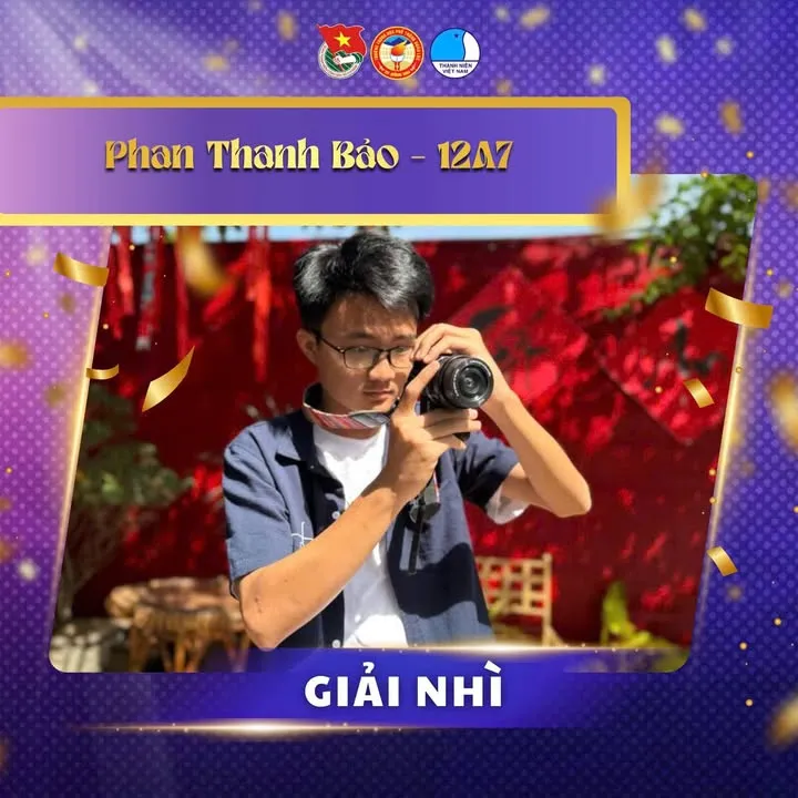 Chú thích ảnh 3