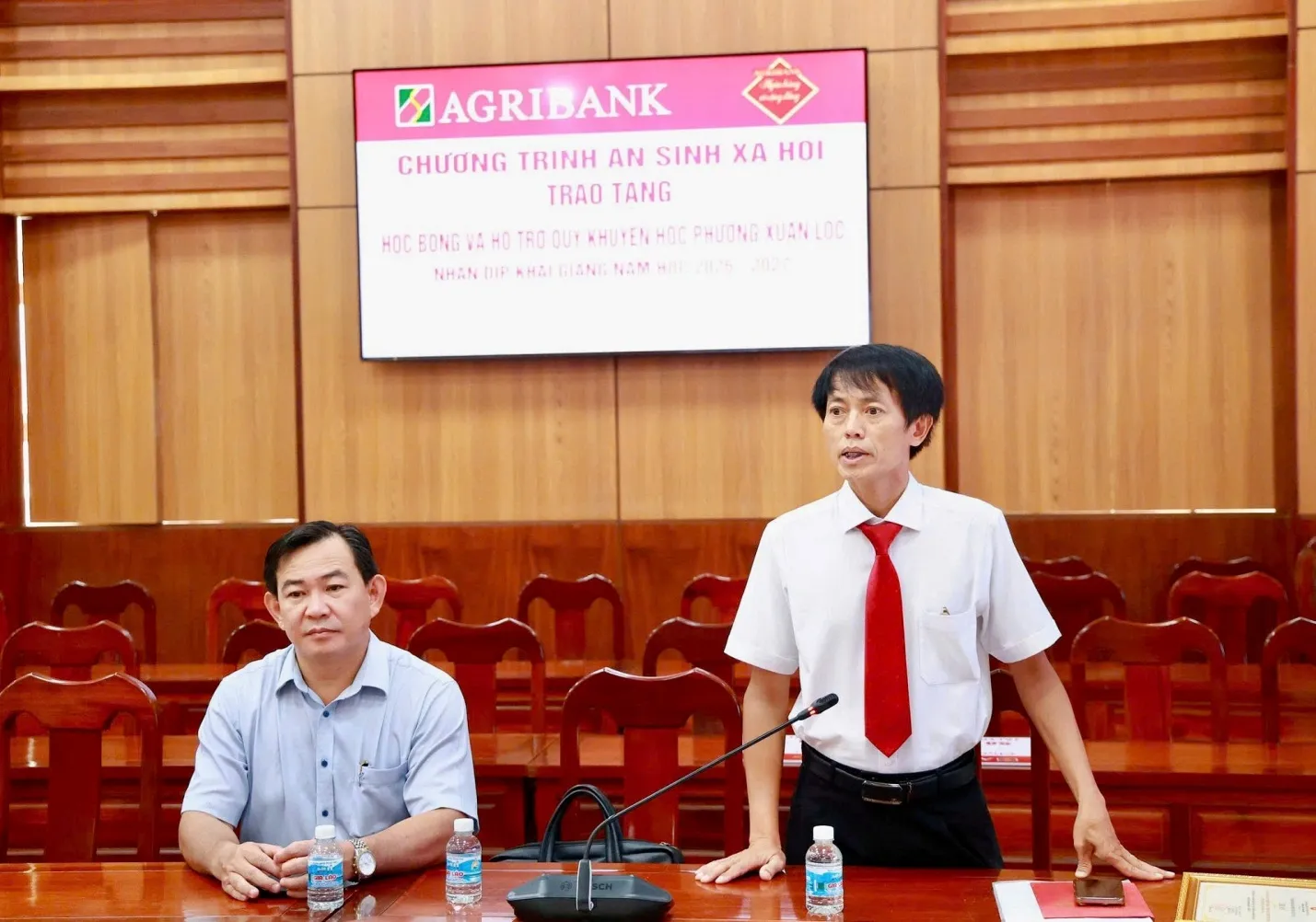 Ông Nguyễn Cảnh Lĩnh, Phó Giám đốc Agribank Chi nhánh Xuân Lộc phát biểu tại chương trình